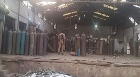 1 killed, 2 injured in oxygen cylinder blast in India’s Uttar Pradesh