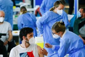 German vaccine seekers getting aggressive: doctors