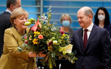 German parties set to announce coalition deal to end Merkel era