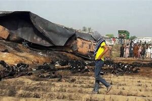 Explosion in northwest Pakistan kills at least 40: Geo News