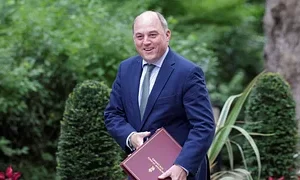 Wallace confirms resignation as UK defence minister