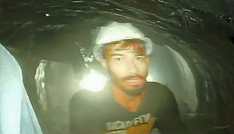 Indian workers trapped in tunnel for 10 days seen on camera