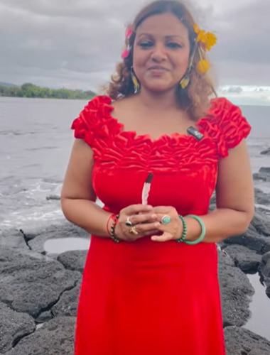 Be the peace messenger to create a new world of peace and love