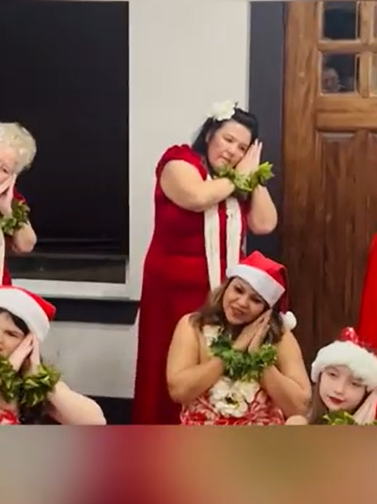 Christmas hula dance show : silent night